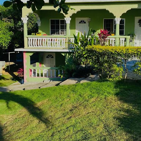 Cindy'S Garden Stay Ocho Ríos Exterior foto